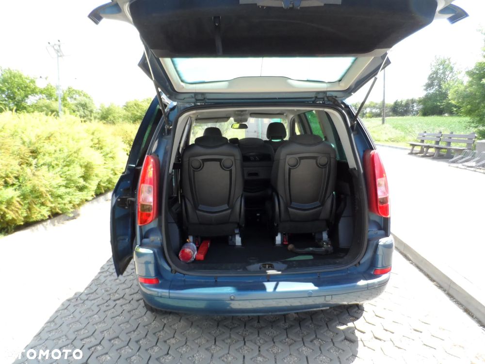 Peugeot 807 HDi 135 Premium - 14