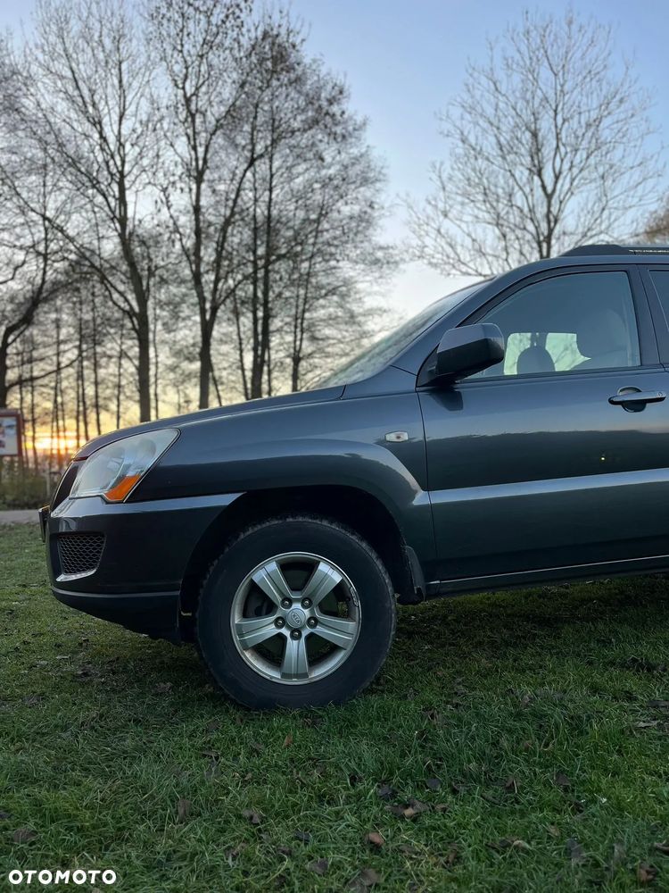 Kia Sportage 2.0 Tour - 12