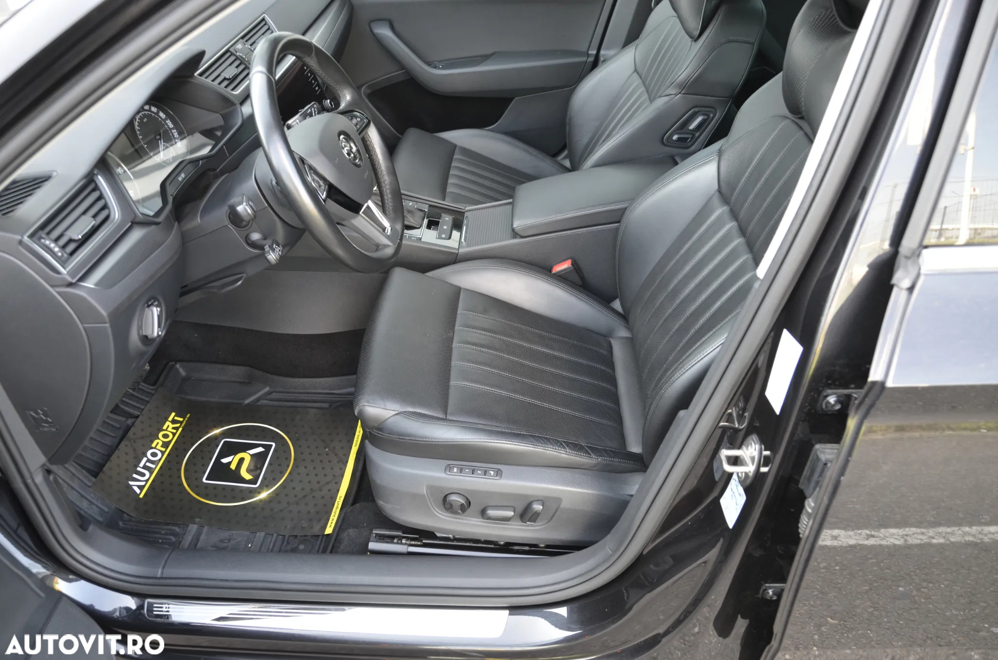 Skoda Superb 2.0 TDI DSG Style - 13