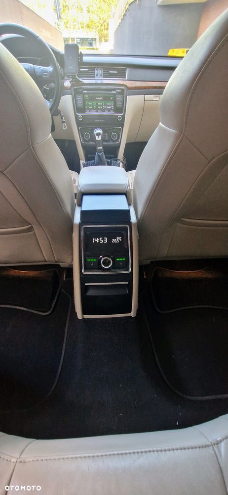 Skoda Superb 1.8 TSI Elegance - 7