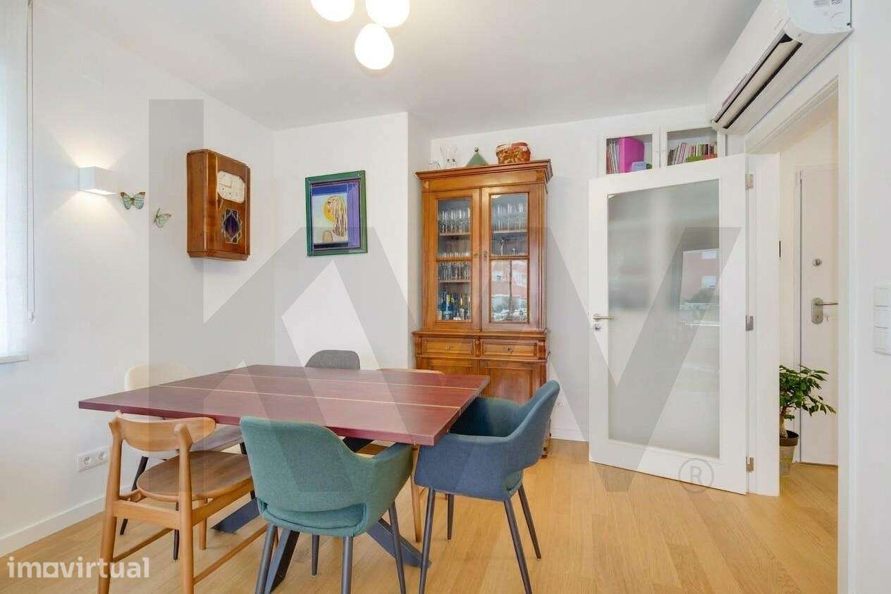 Luminoso e Moderno Apartamento com Varanda e Garagem na Av David Mourã - Grande imagem: 4/28