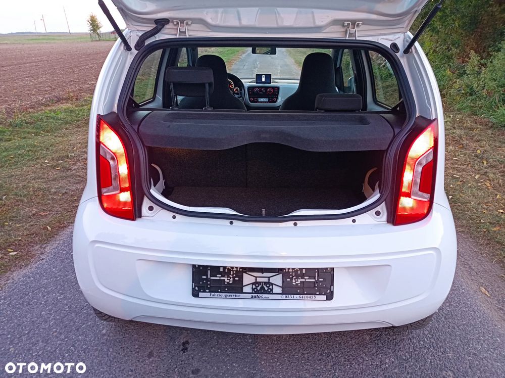Volkswagen up! club - 22