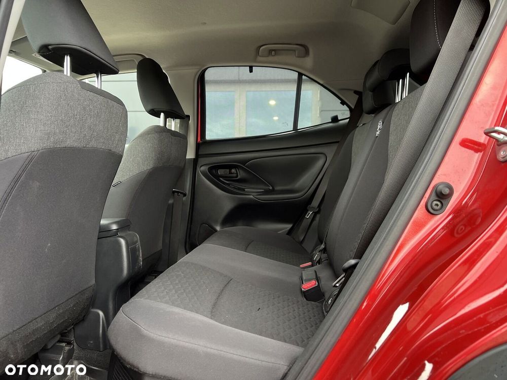 Toyota Yaris Cross Hybrid 1.5 Comfort 4x4 - 10