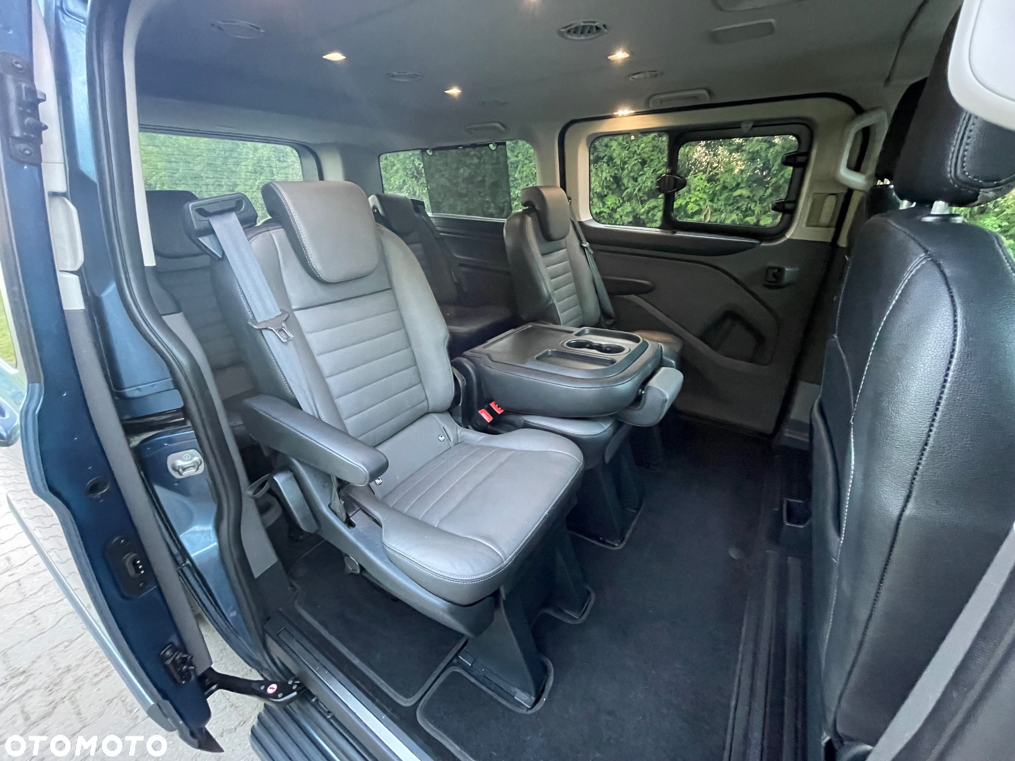 Ford Tourneo Custom 320 L2H1 VA MH Titanium X - 24