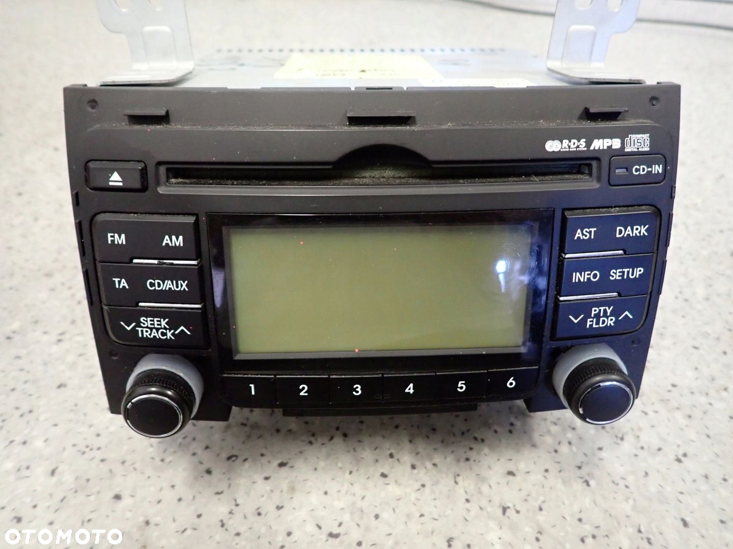 HYUNDAI i30 07-11 RADIO CD - 2