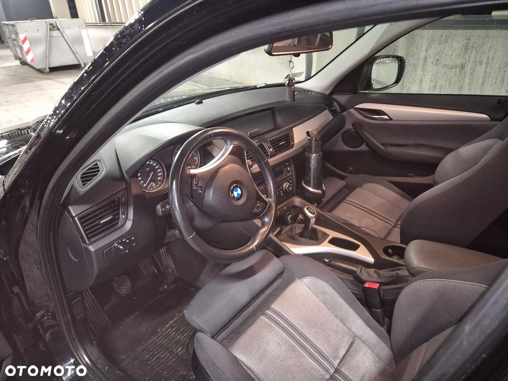 BMW X1 sDrive20d - 4