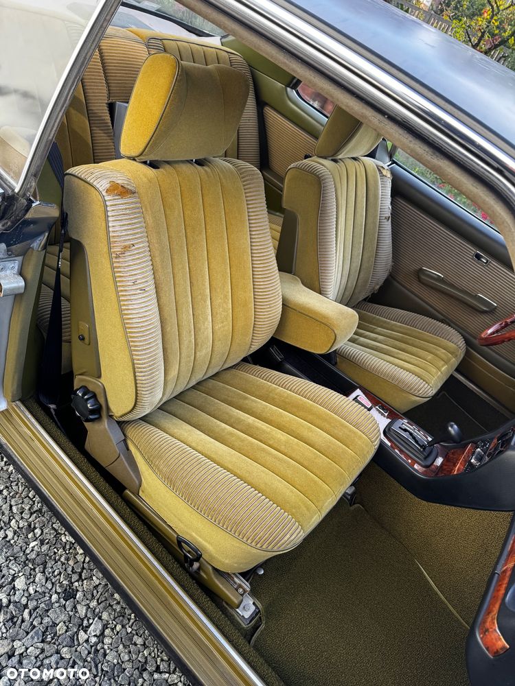 Mercedes-Benz W123 - 21