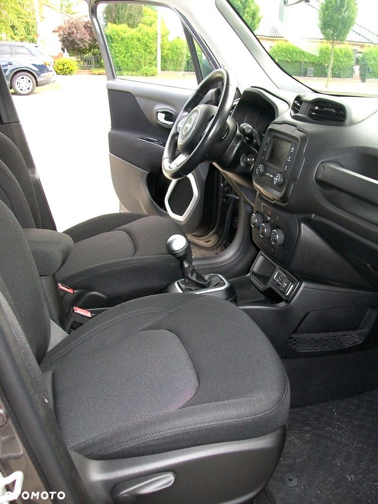 Jeep Renegade 1.6 E-TorQ Sport FWD - 18