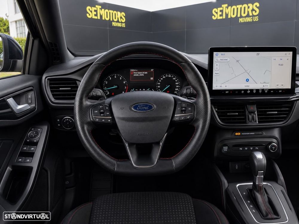 Ford Focus SW 1.0 EcoBoost MHEV ST-Line Aut. — fotografia 12