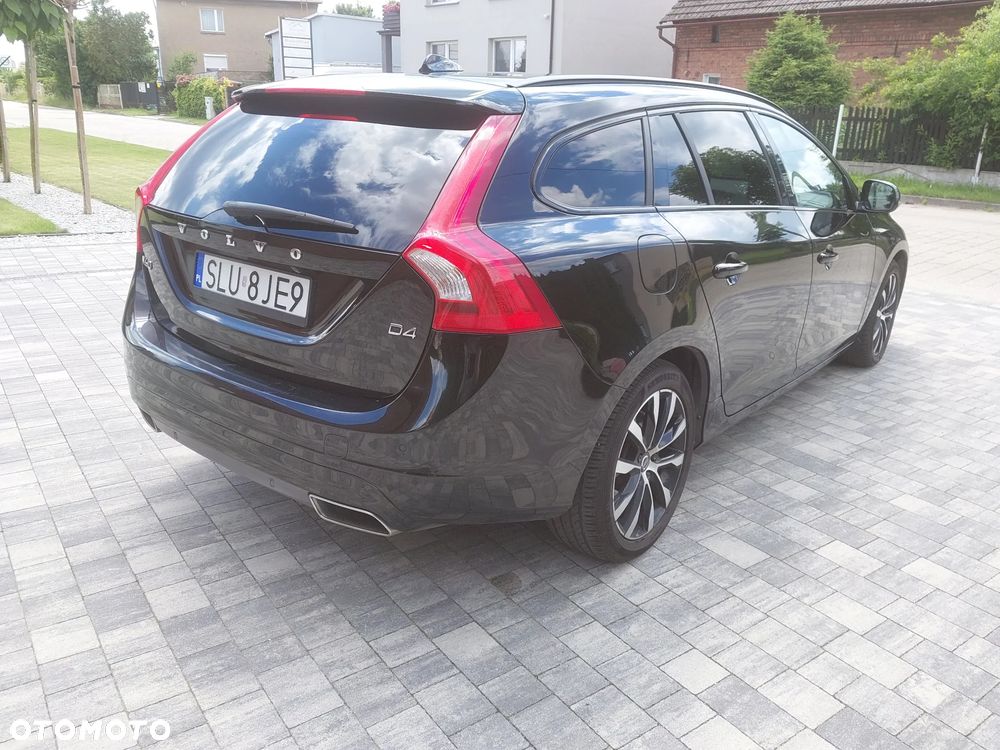 Volvo V60 D4 Geartronic Momentum - 5
