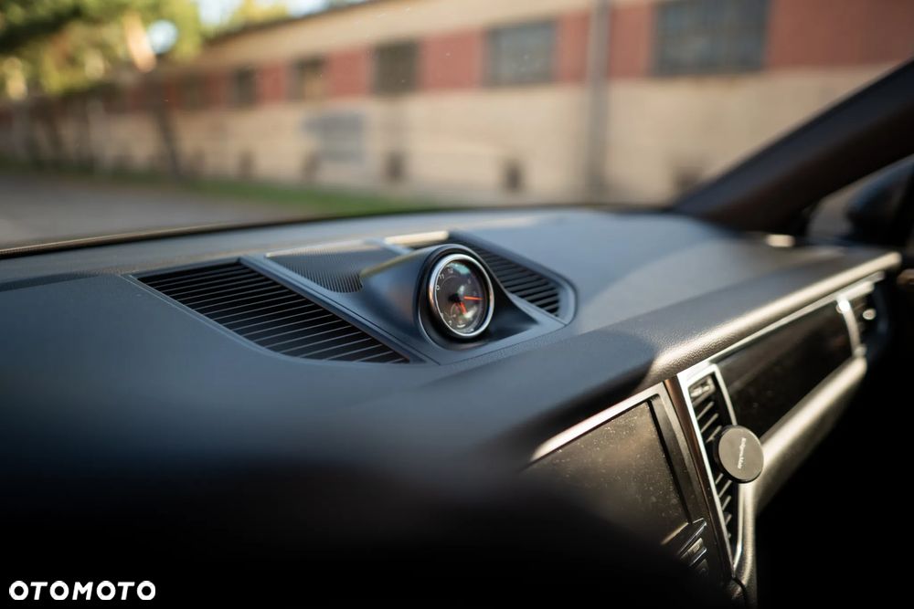 Porsche Macan - 19