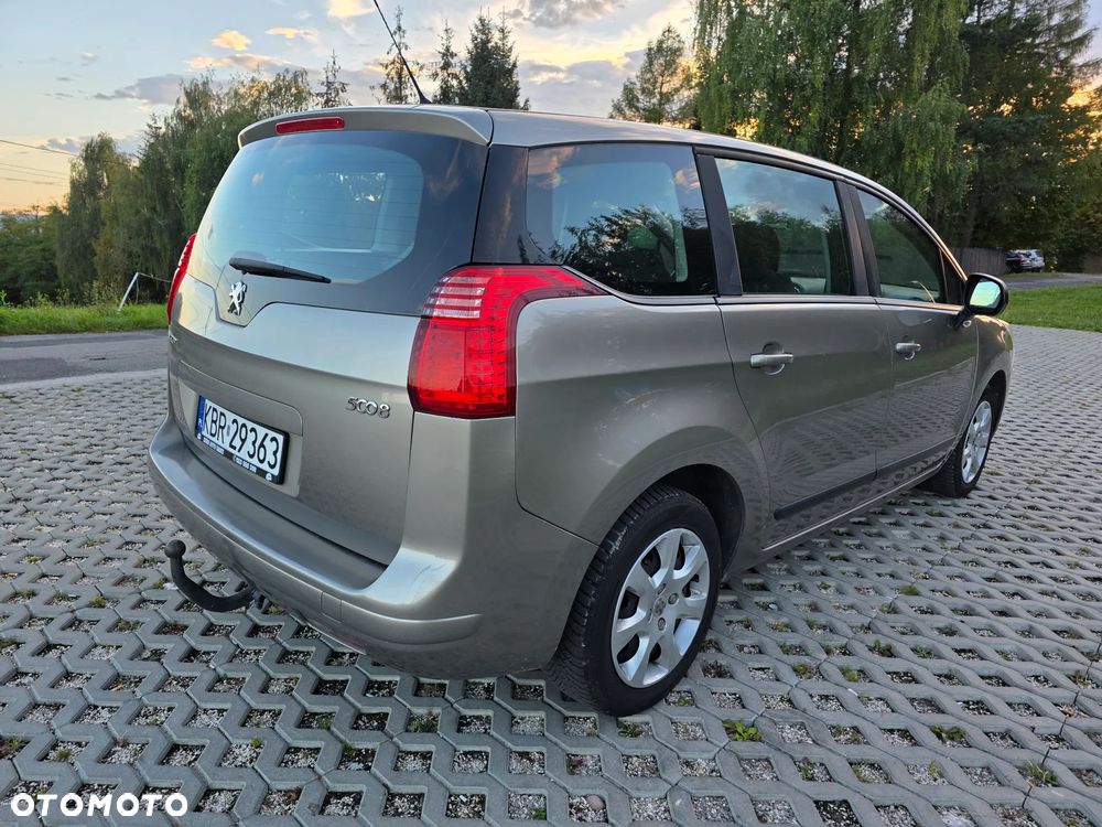 Peugeot 5008 - 4