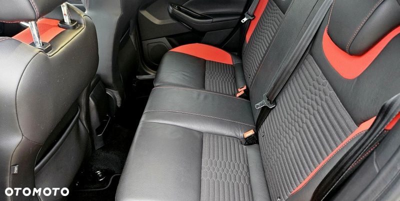 Ford Focus 2.0 TDCi ST - 22