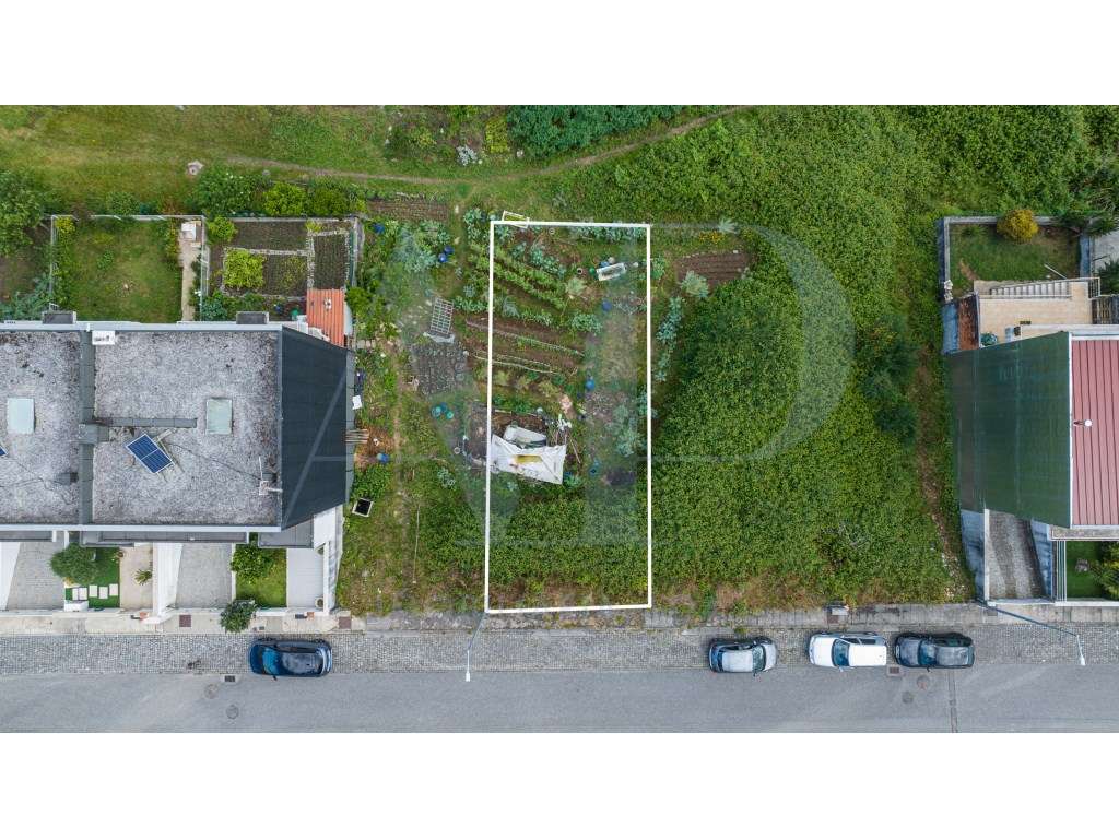 Lote para Moradia em Banda na Urbanização Vale da Gandra - Grande imagem: 2/15