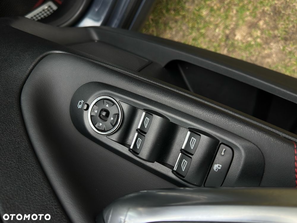 Ford Mondeo 2.2 TDCi Titanium S - 12