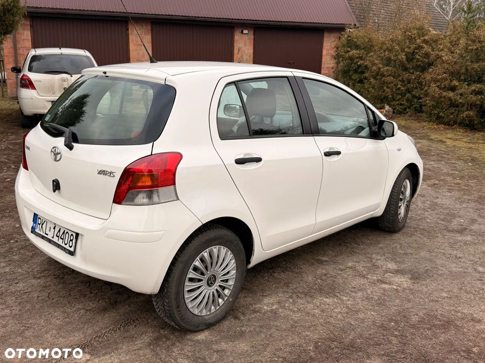 Toyota Yaris - 6
