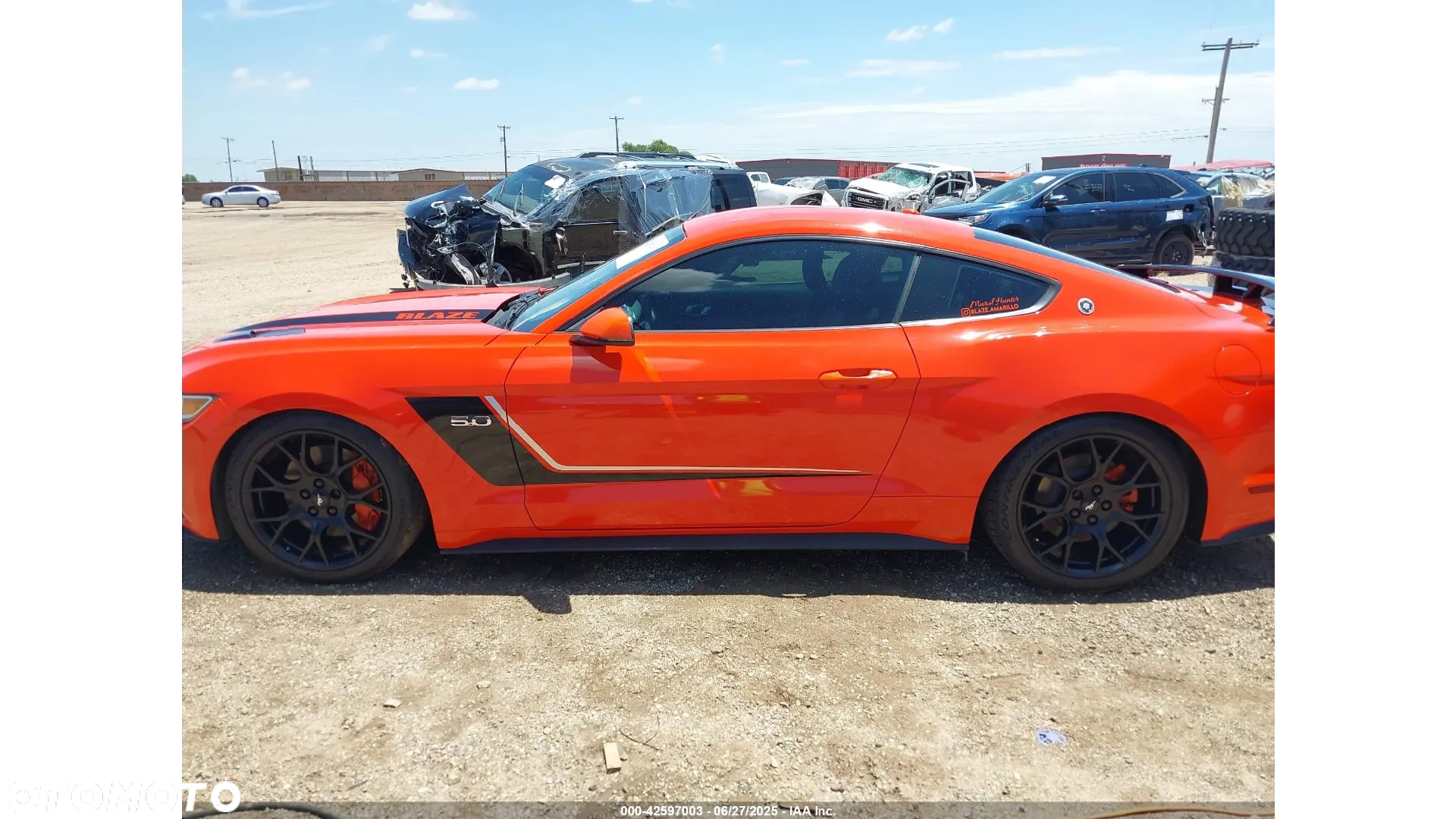Ford Mustang - 4