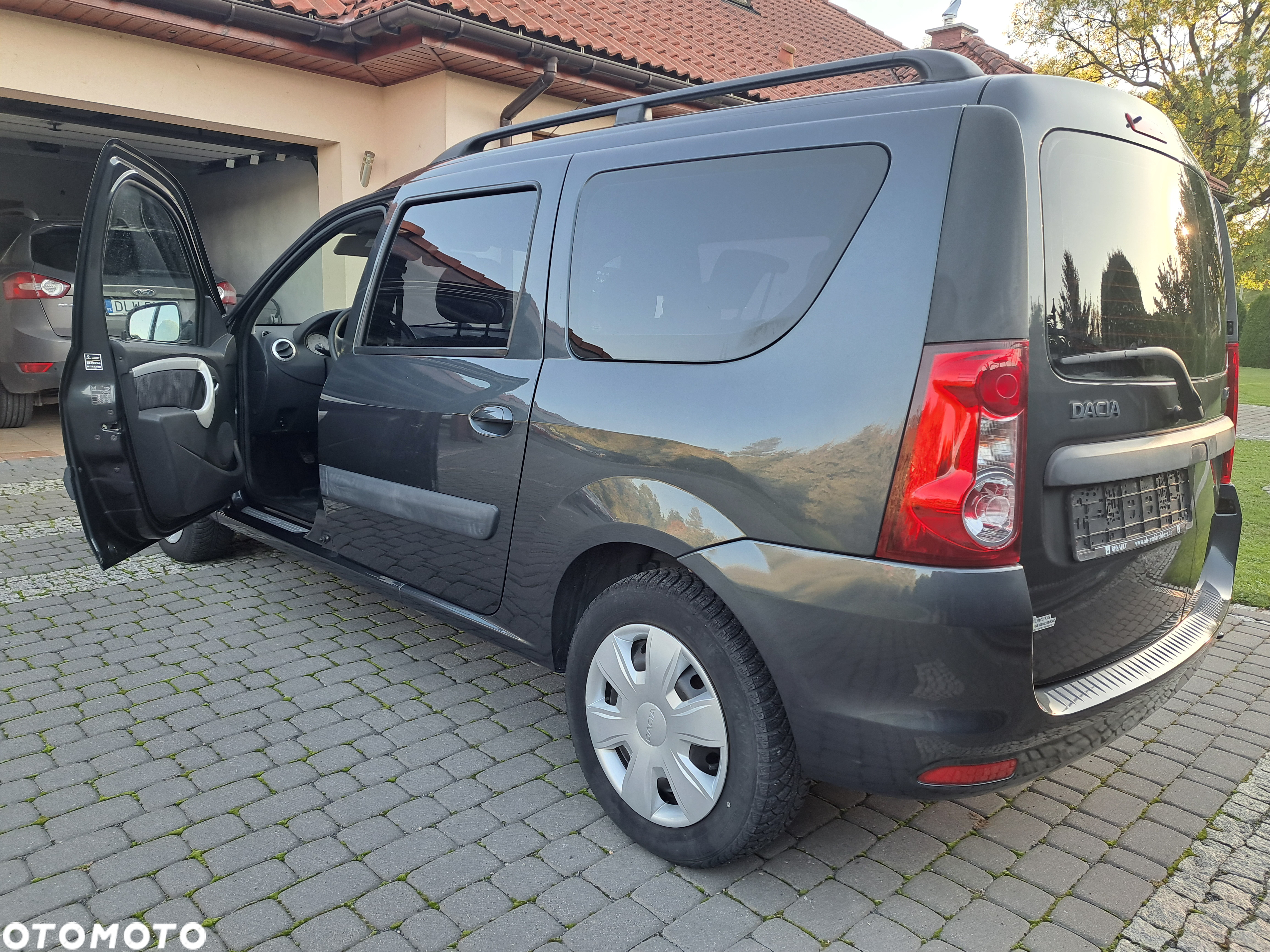 Dacia Logan MCV 1.6 16V Laureate - 36