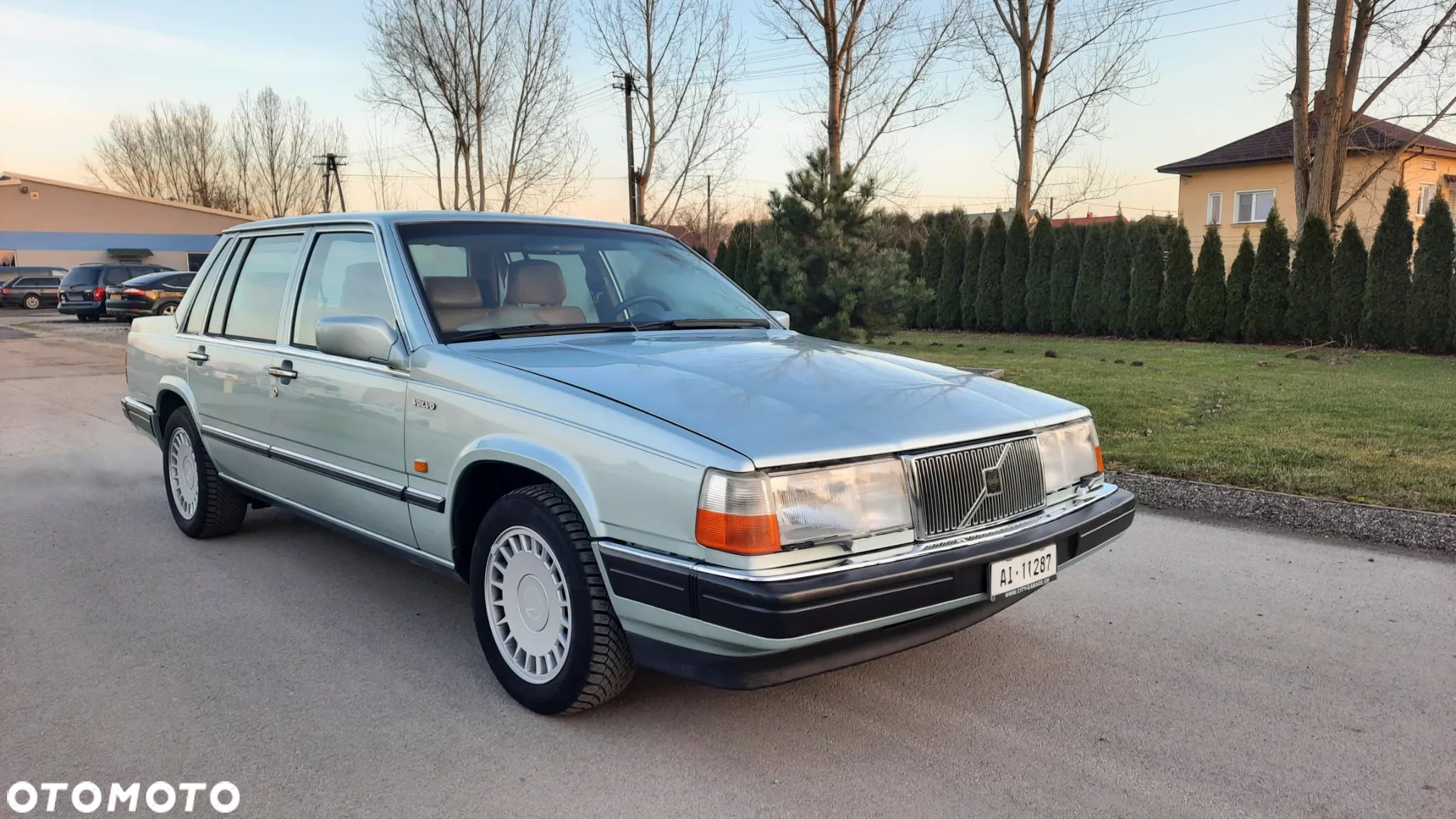 Volvo Seria 700 - 1