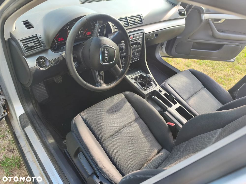 Audi A4 Avant 1.6 - 9