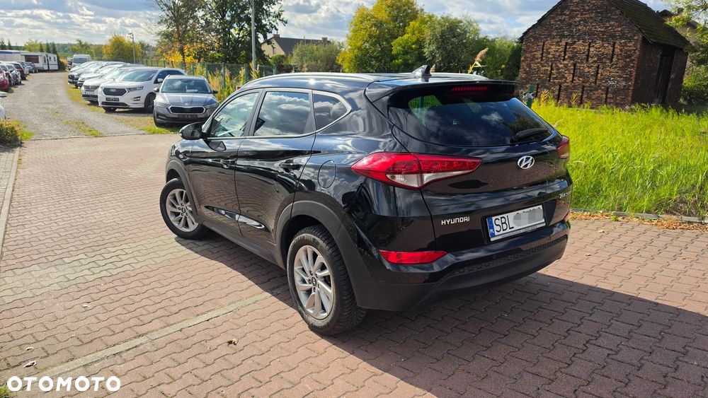 Hyundai Tucson 1.6 GDI BlueDrive Classic 2WD - 24