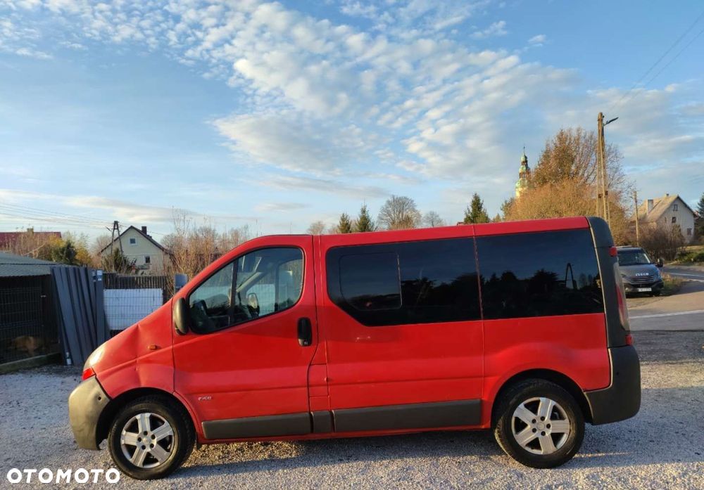 Opel Vivaro - 2
