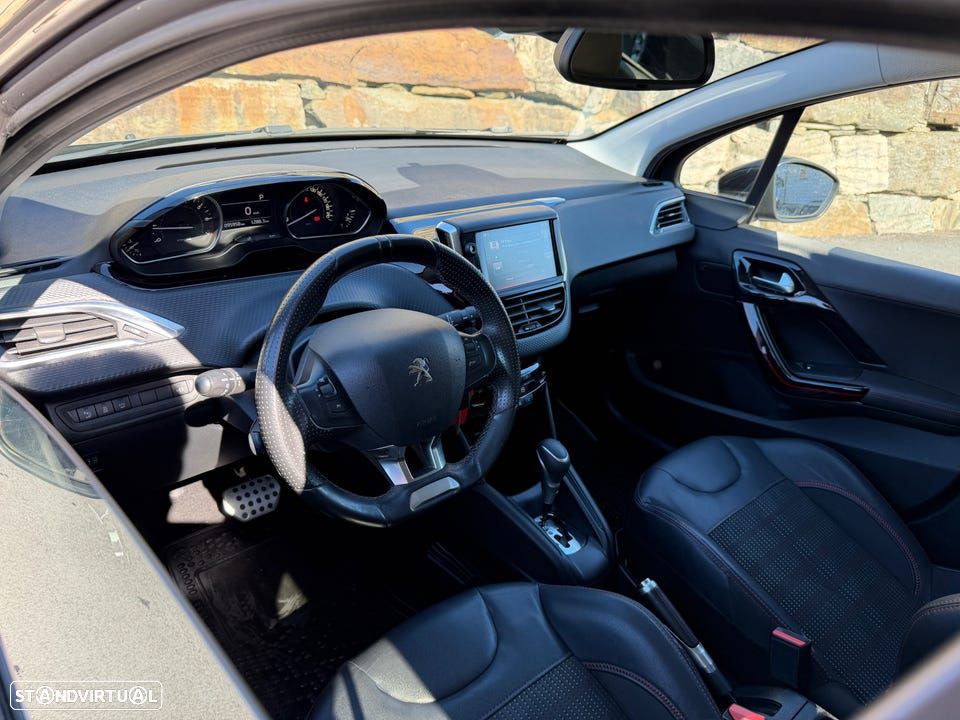 Peugeot 208 - 7