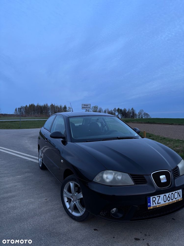 Seat Ibiza SC 1.4 16V Sport - 1