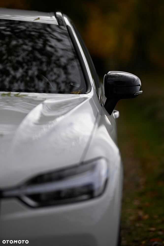 Volvo XC 60 T4 R-Design - 5