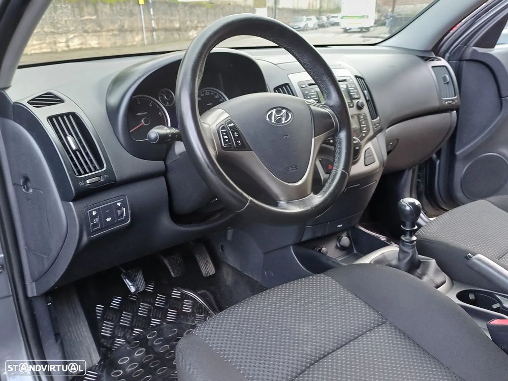 Hyundai i30 CW 1.6 CRDi Comfort - 18