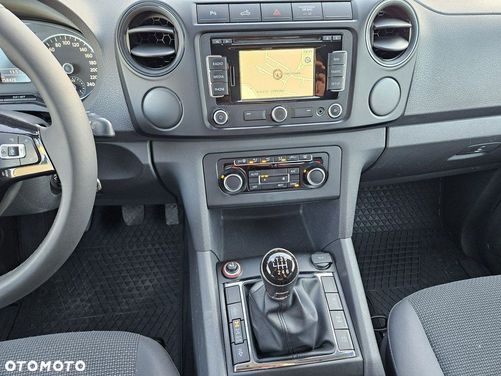 Volkswagen Amarok Double Cab 2.0 BiTDi 4MOTION Trendline - 32