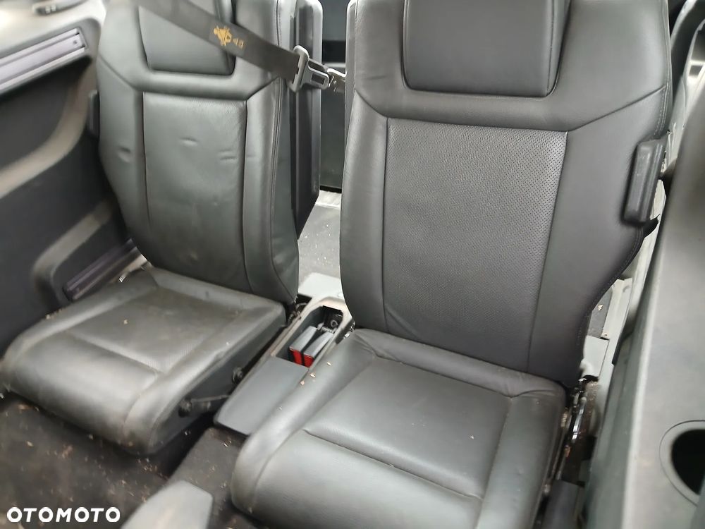 OPEL ZAFIRA B Z168  fotel fotele kanapa deska kokpit podsufitka boczek boczki klamka podłokietnik - 9