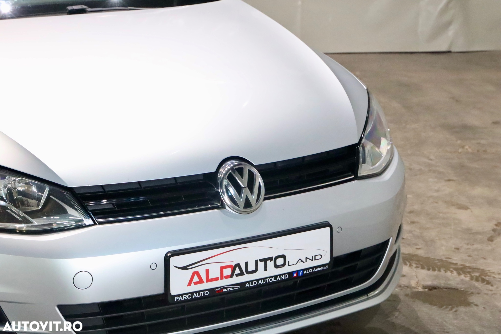 Volkswagen Golf 1.6 BlueTDI DSG Comfortline - 28