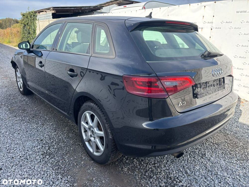 Audi A3 Sportback 1.2 TFSI Attraction - 3