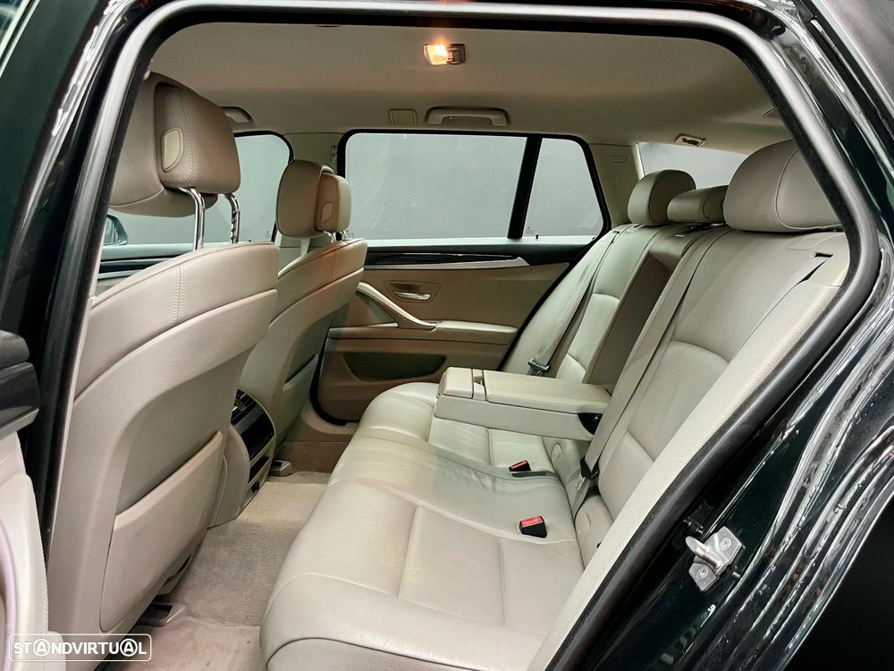 BMW 520 d Touring Luxury Line - 6