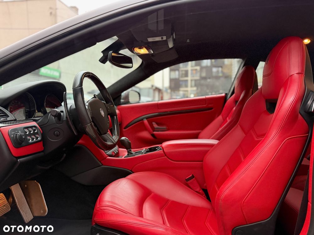 Maserati GranTurismo MC Stradale - 10