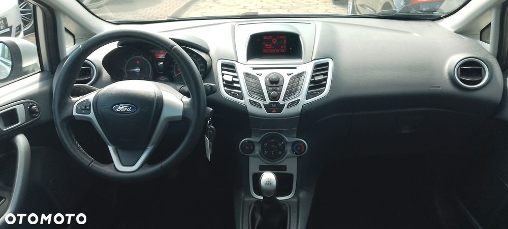 Ford Fiesta 1.25 SYNC Edition - 8