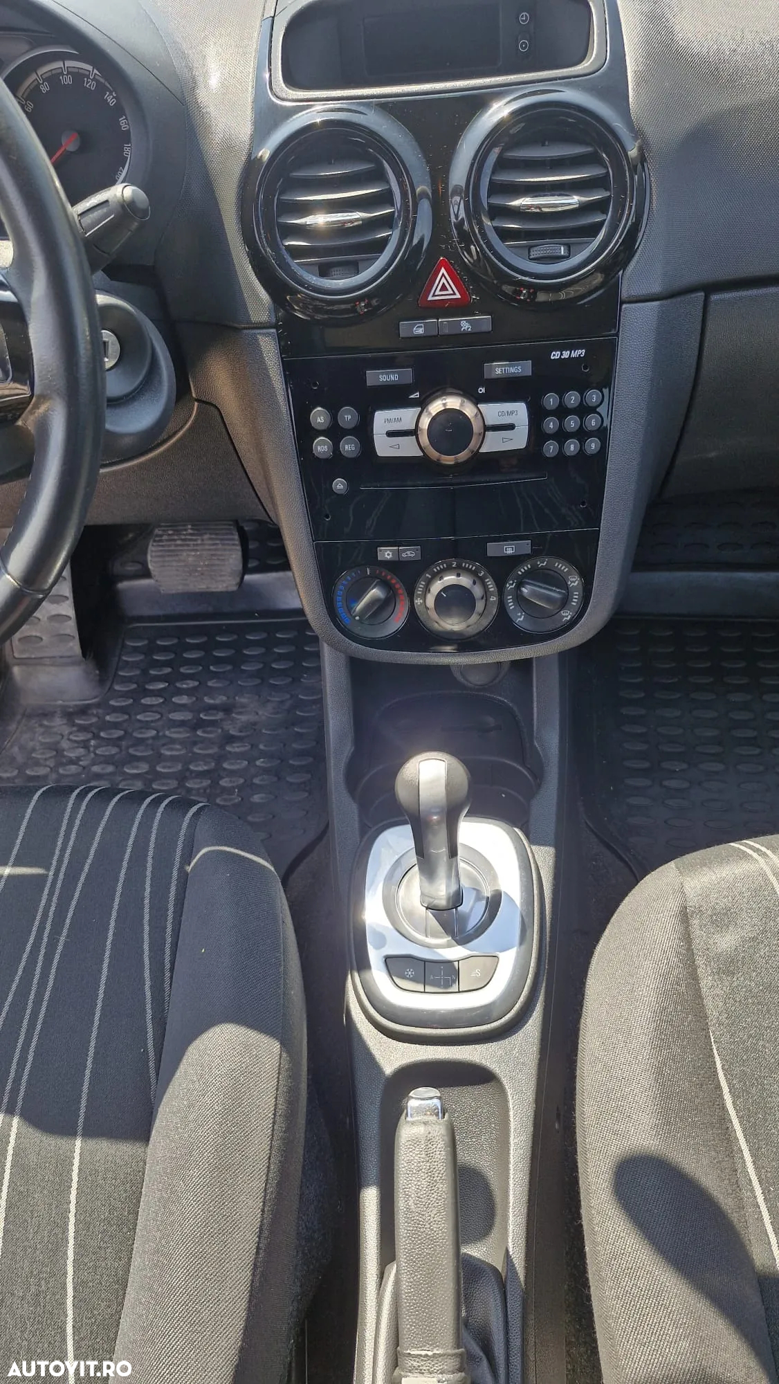 Opel Corsa 1.2 Easytronic Enjoy 150 Years Edition - 15