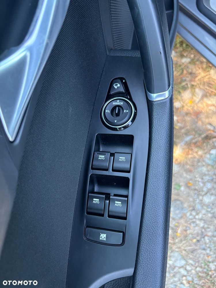Hyundai i40 Kombi 2.0 Premium - 19