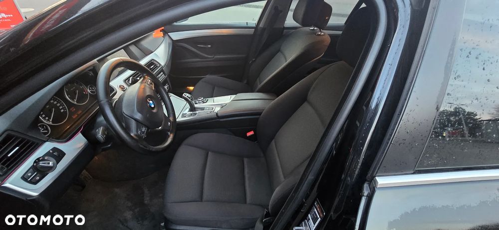 BMW Seria 5 520d - 15