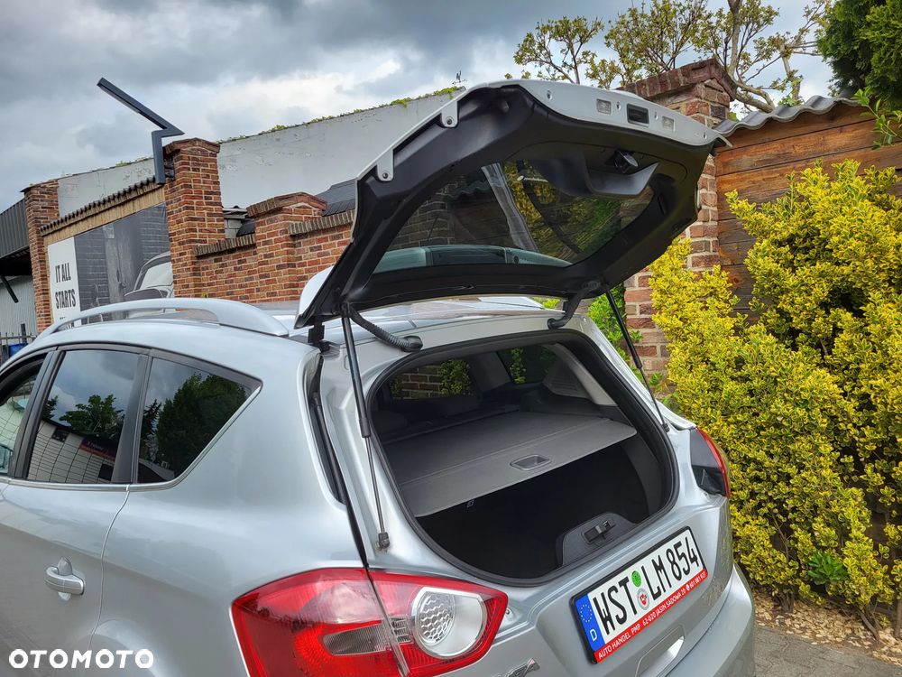 Ford Kuga - 12