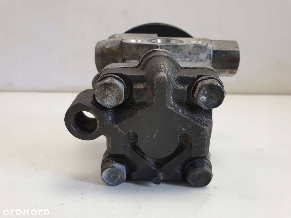 POMPA WSPOMAGANIA Hyundai Getz 1.6 16V - 4