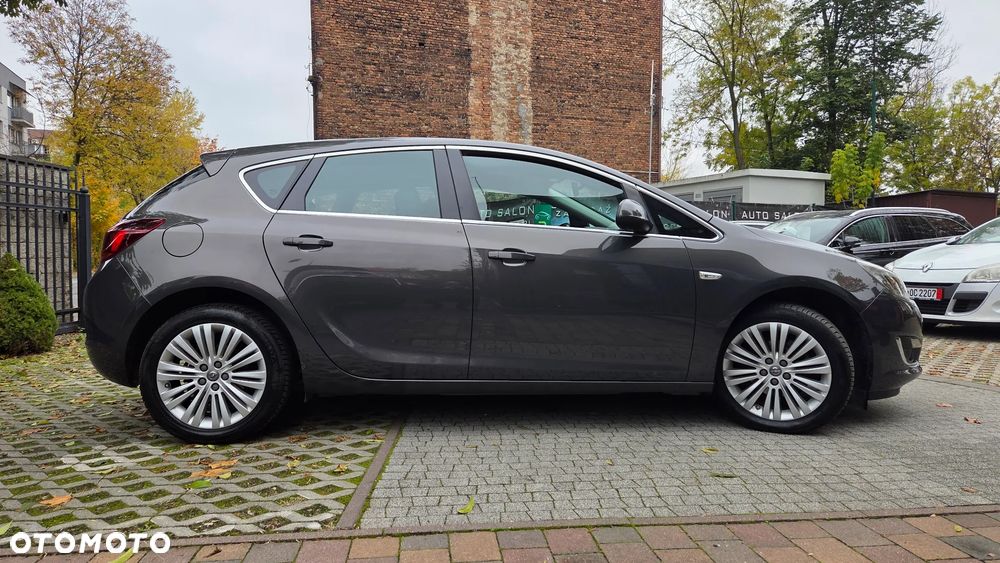 Opel Astra - 16