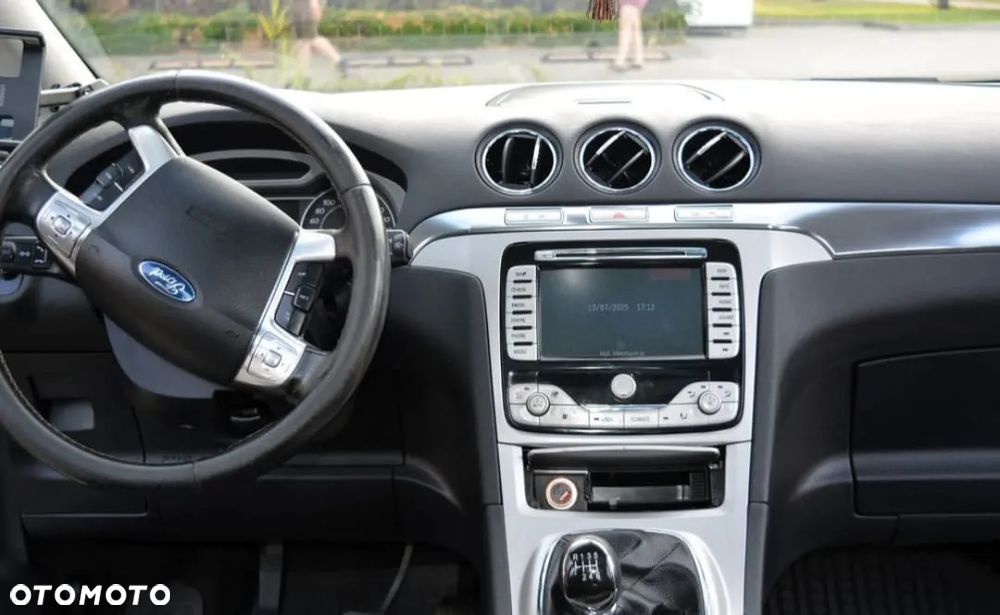 Ford S-Max 2.0 TDCi DPF Titanium - 9