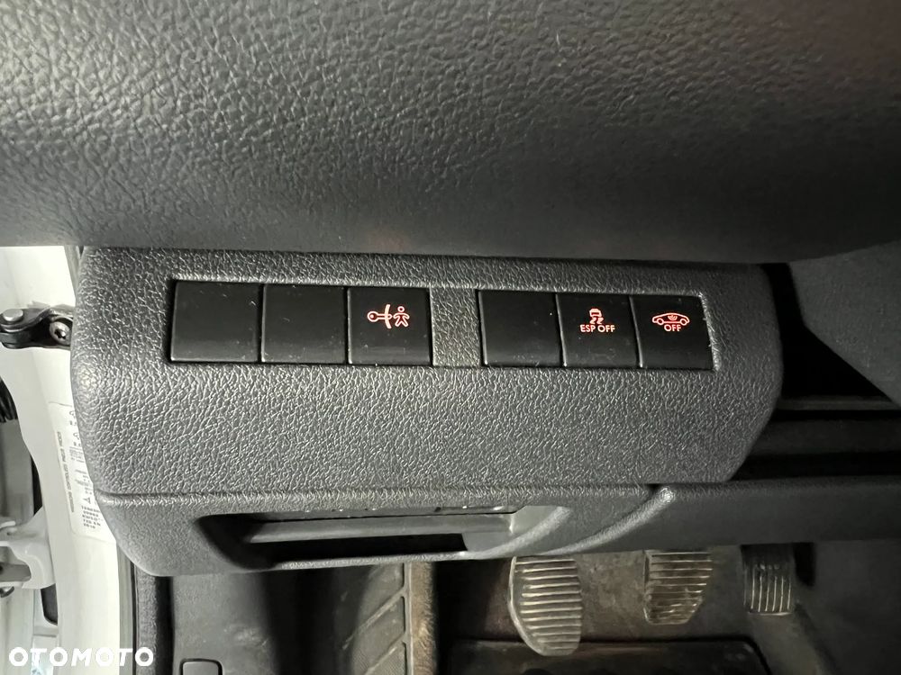 Peugeot 3008 1.6 HDi Trendy - 20