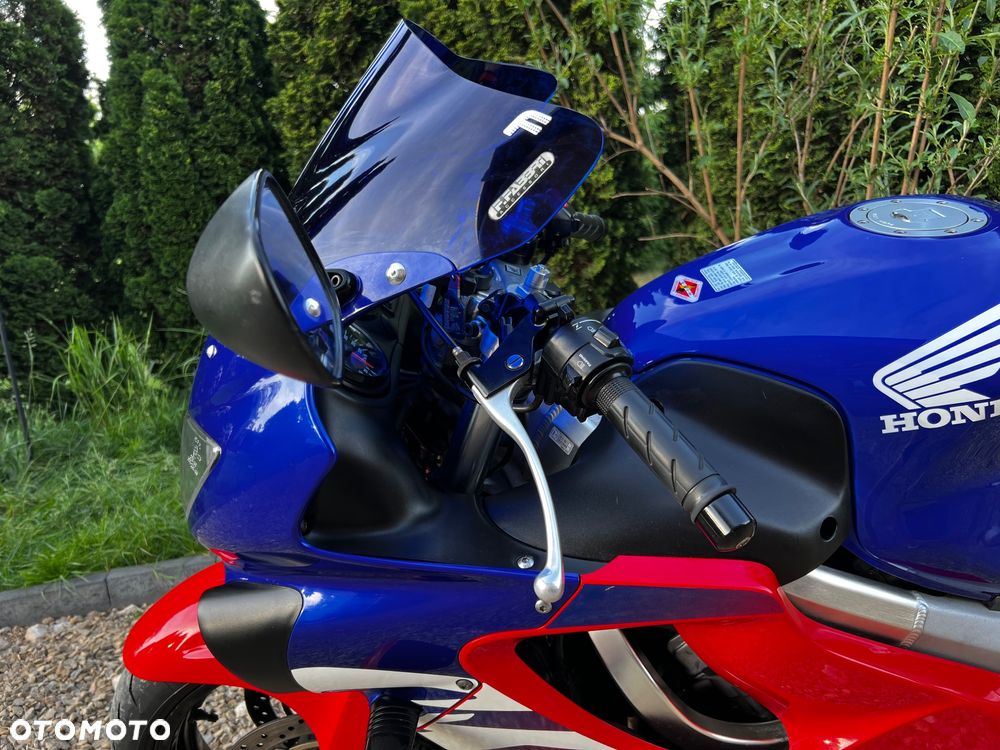 Honda CBR - 22
