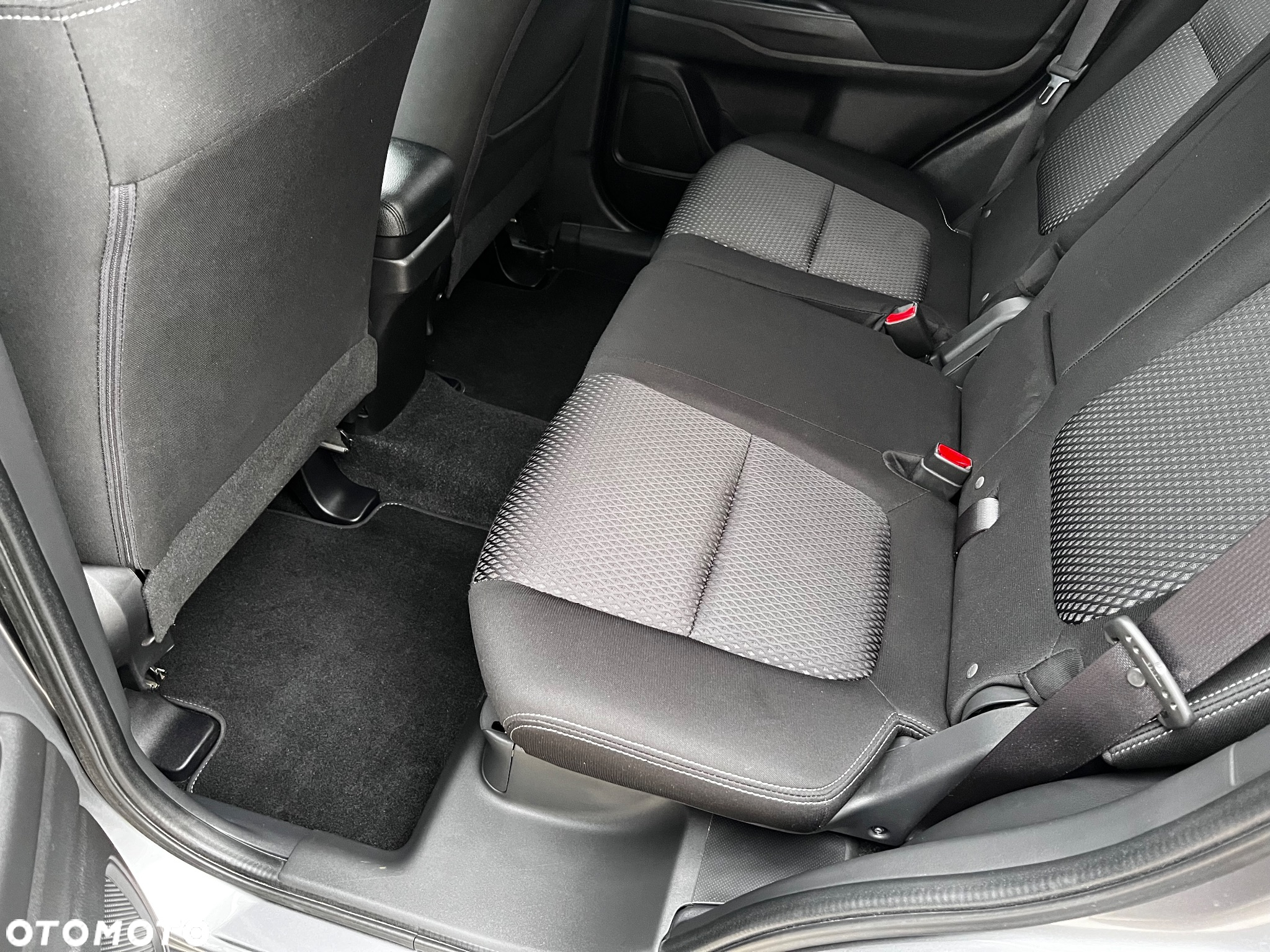 Mitsubishi Outlander 2.0 Intense 2WD CVT - 10