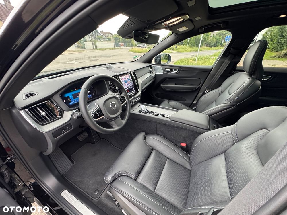 Volvo XC 60 T8 AWD Ultra Black Edition - 19