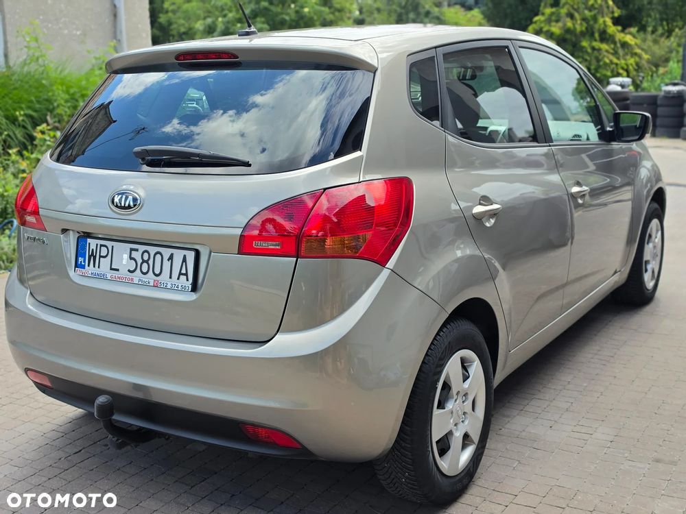 Kia Venga - 15