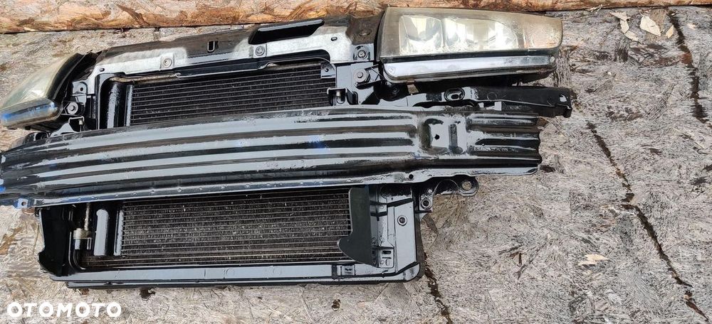 PAS PRZEDNI CHŁODNICE - KOMPLET WZMOCNIENIE LAMPY LAMPA SKODA FABIA I 1 - 3